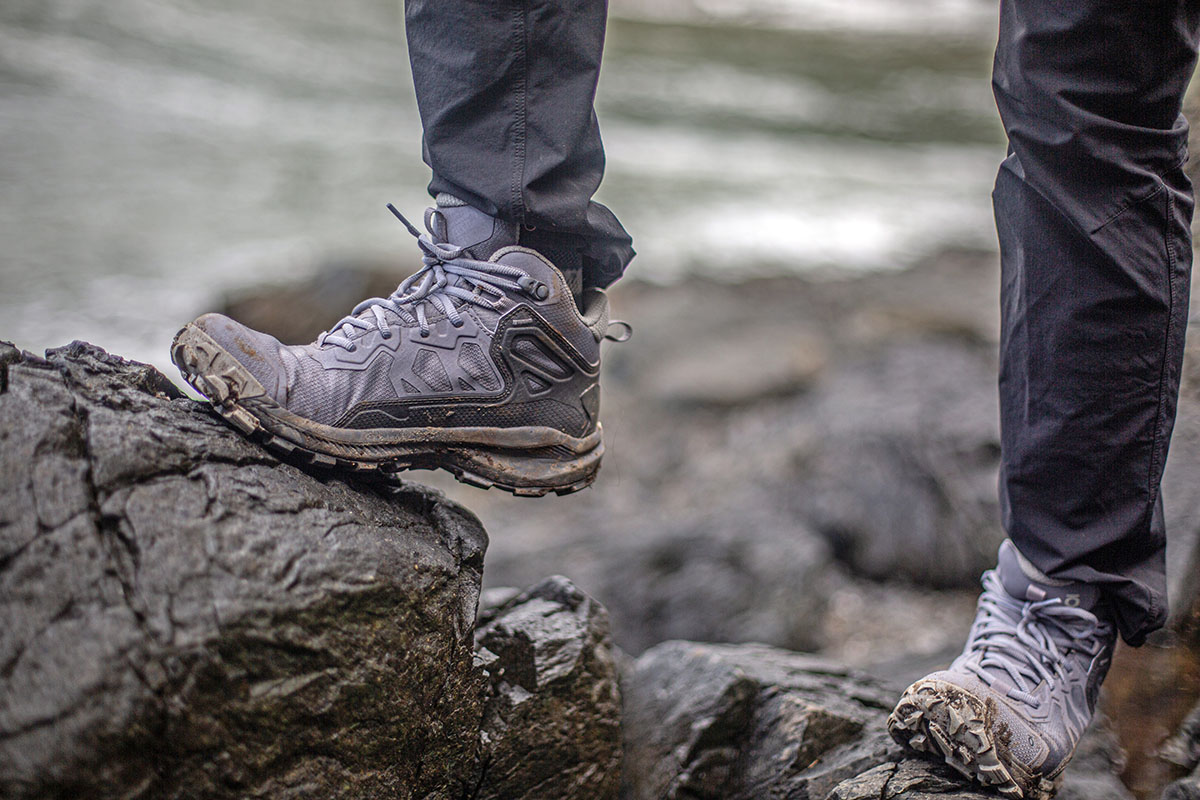 Oboz Katabatic Mid Waterproof hiking boot (closeup of boots flexing)