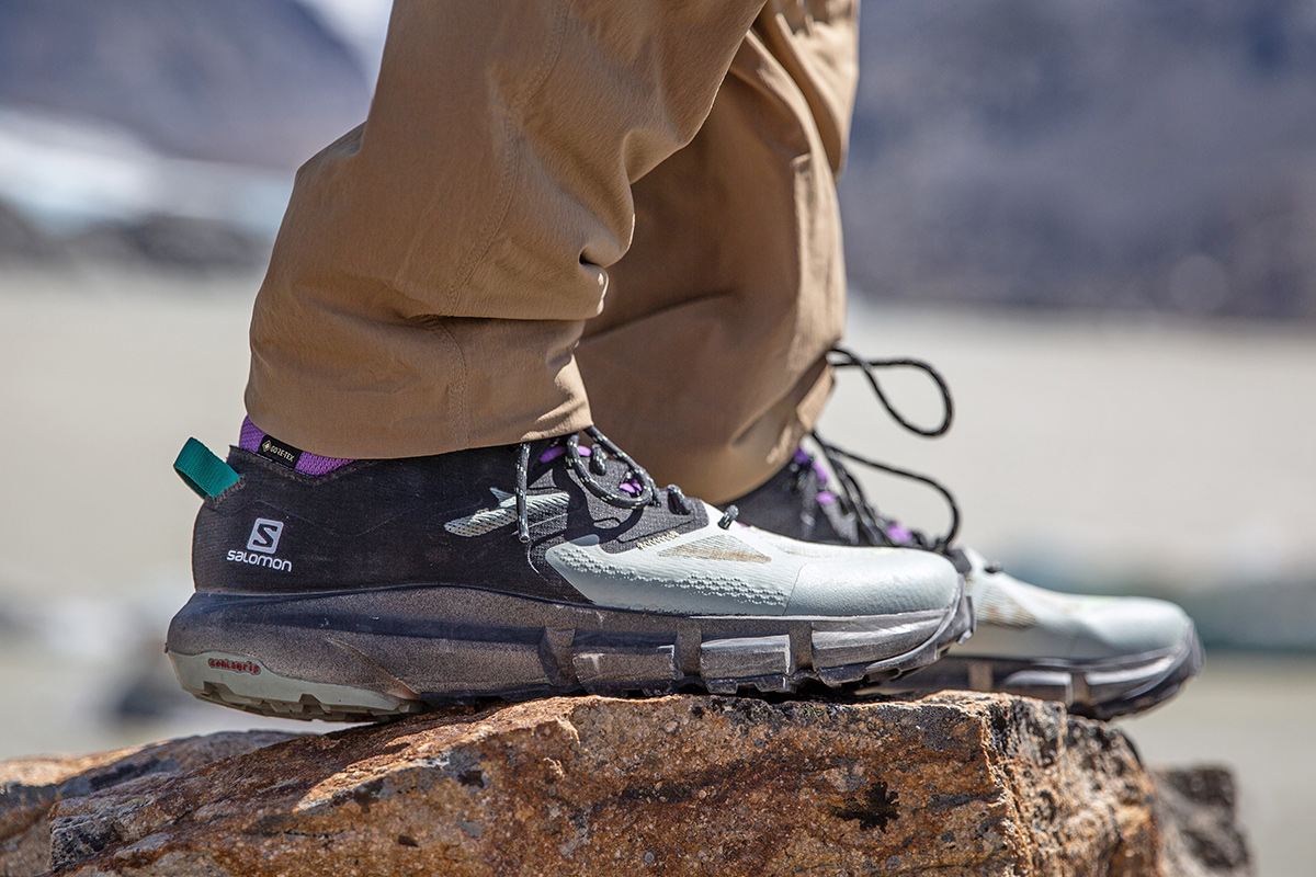 Salomon Predict Hike Mid GTX side view